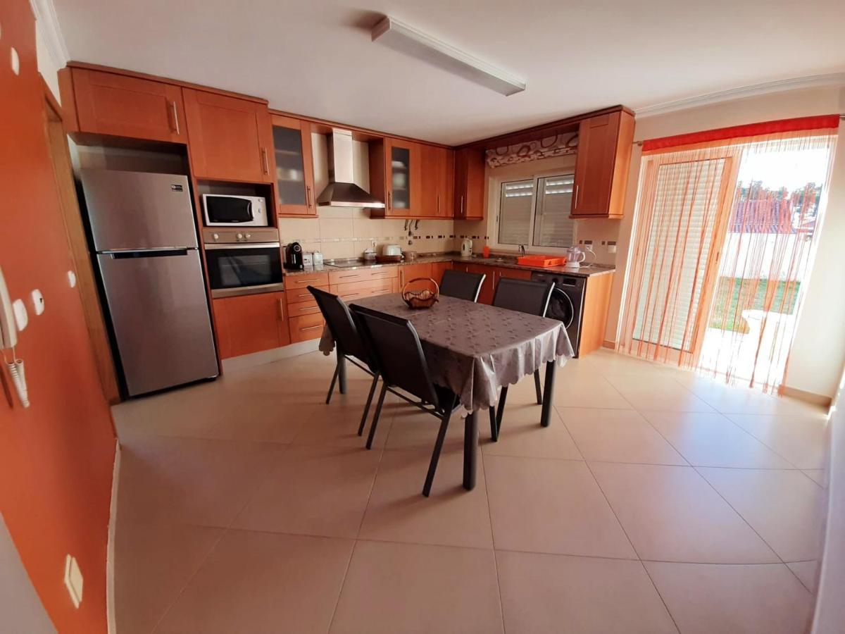 Spacious House In Aldeia Dos Pinheiros With Pool Azeitao Buitenkant foto