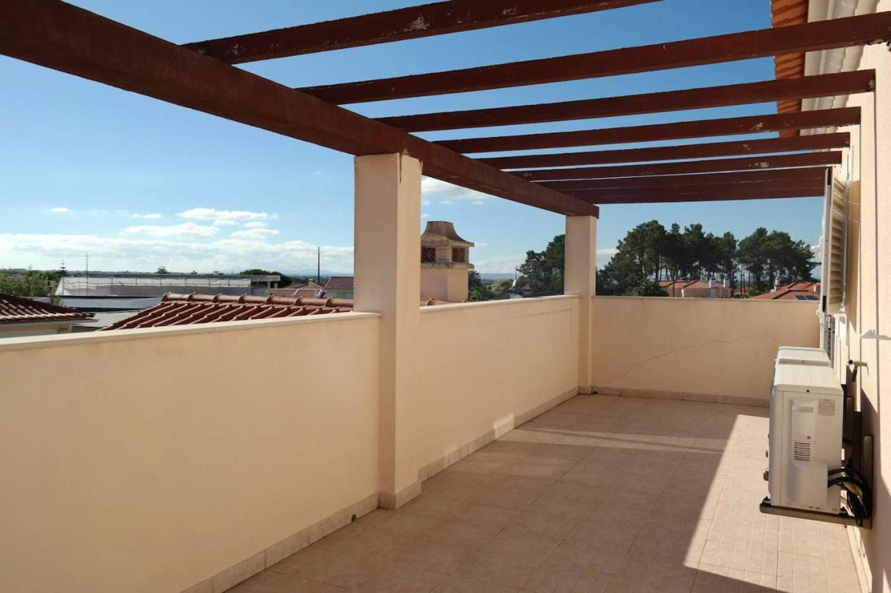 Spacious House In Aldeia Dos Pinheiros With Pool Azeitao Buitenkant foto